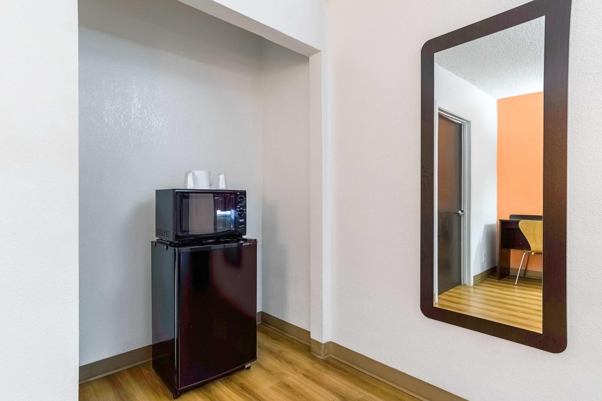 Motel 6-Long Beach, Ca - International City Bagian luar foto