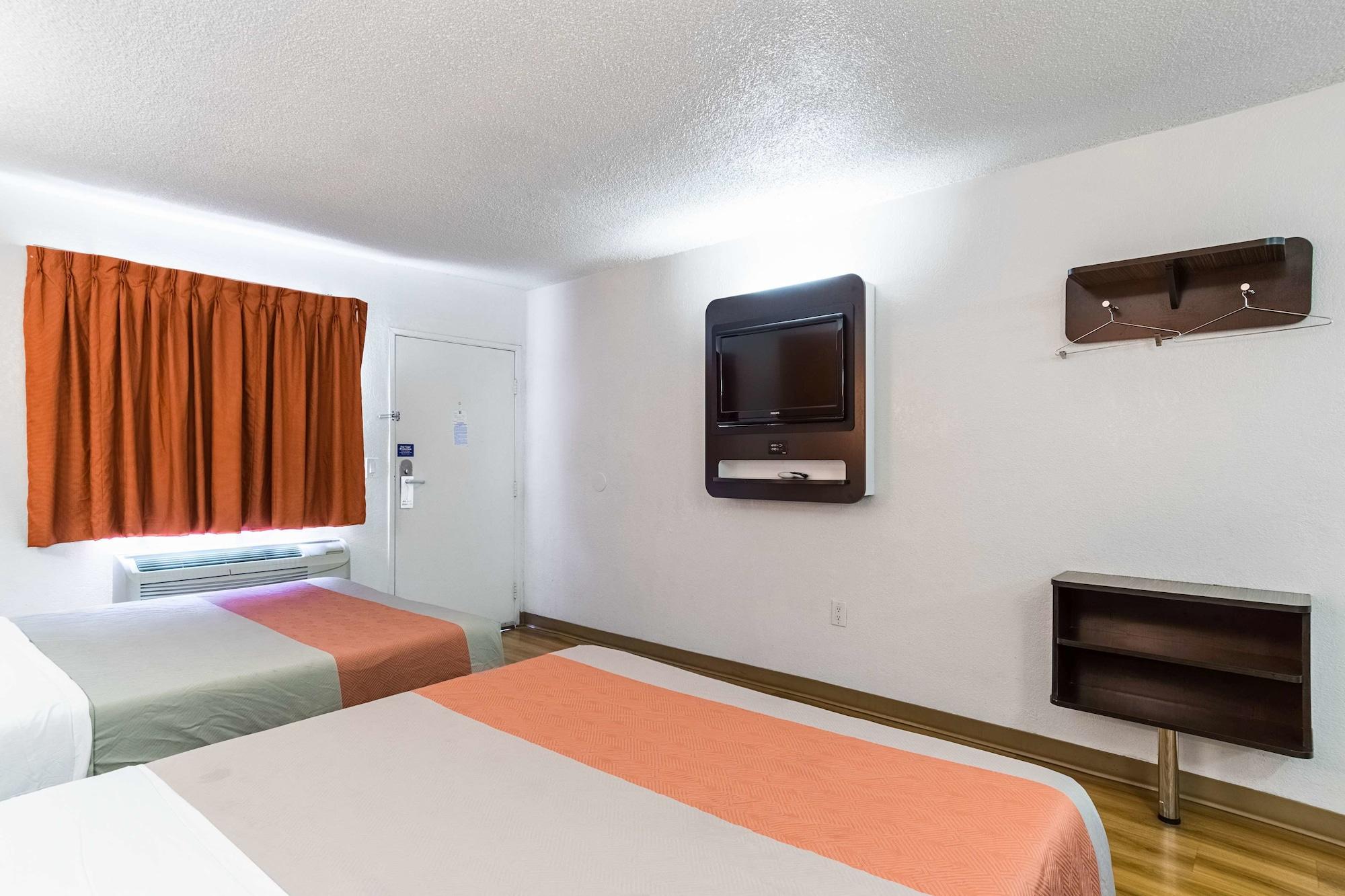 Motel 6-Long Beach, Ca - International City Bagian luar foto