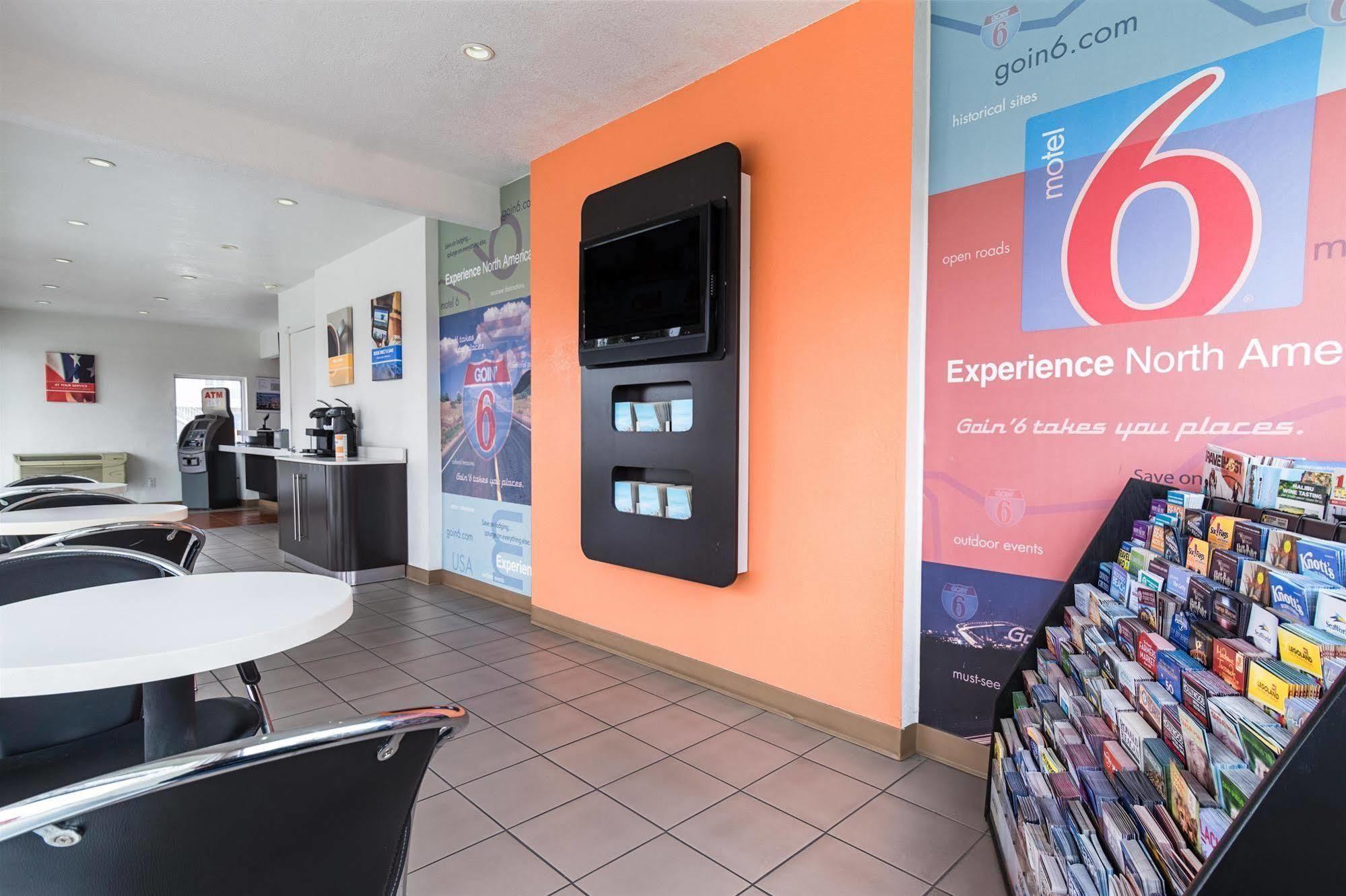 Motel 6-Long Beach, Ca - International City Bagian luar foto